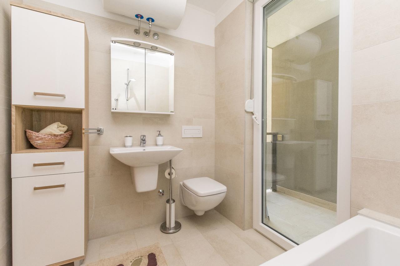 Apartment Ivanka Оміш Екстер'єр фото